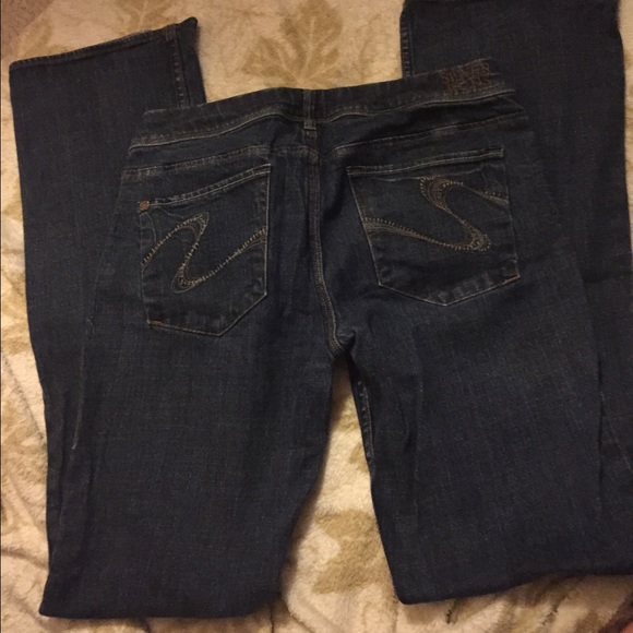 Gently worn silver jeans from The Buckle