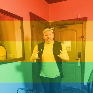 Meet your Posher, Nikki