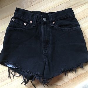 Black High Waisted Levi Shorts