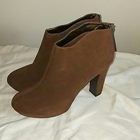 Wedge boots