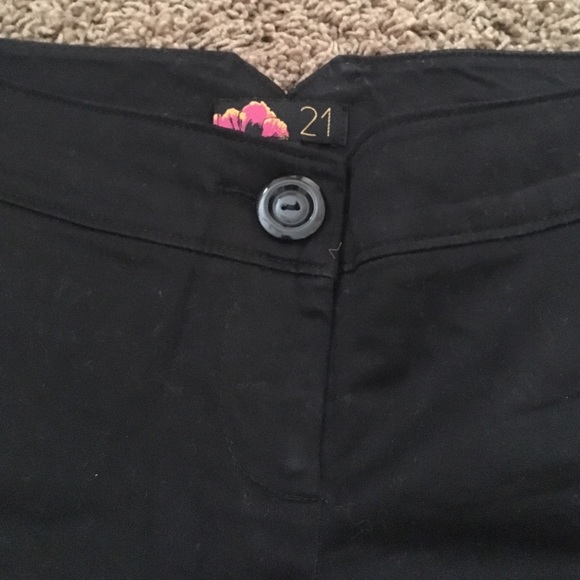 Forever 21 Cuffed Black Shorts - Picture 3 of 4