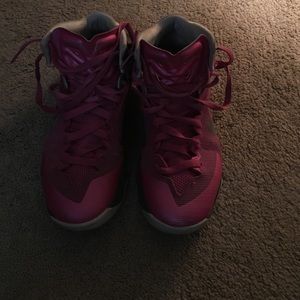Pink hyper dunks