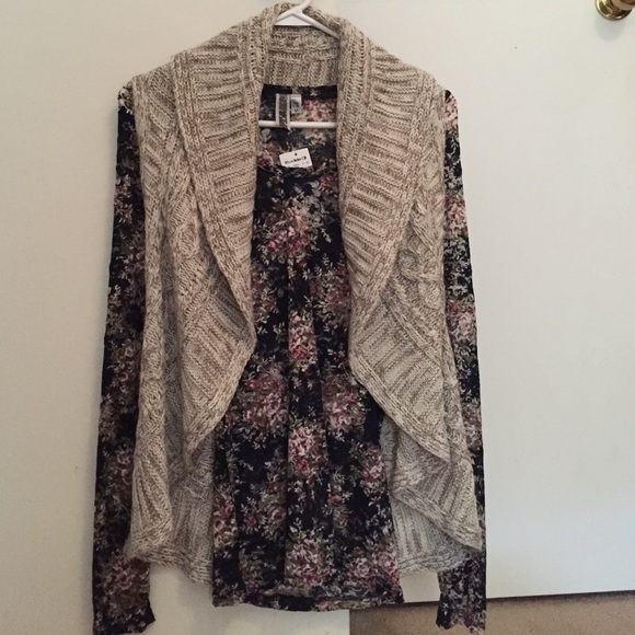 BKE floral burn out & Daytrip sweater vest