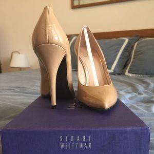 NIB Stuart Weitzman Naughty Pumps