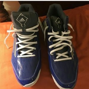 ? BRAND NEW ADIDAS BASEBALL CLEATS ?
