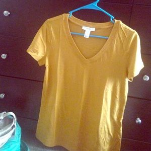 Short sleeve v-necks!