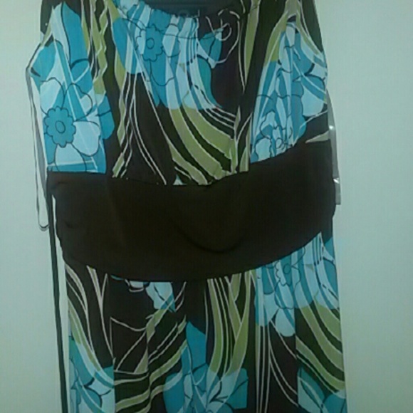 Cute Summer Dress - Picture 2 of 3