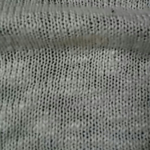 Cropped sweater - Picture 2 of 2
