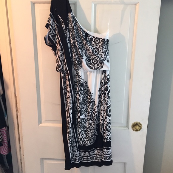 NY&C one shoulder dress