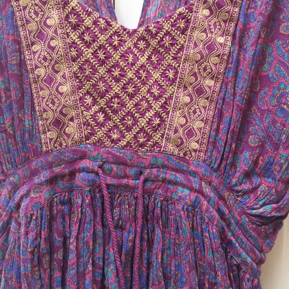 Free People embroidered blouse.  size small. - Picture 2 of 3