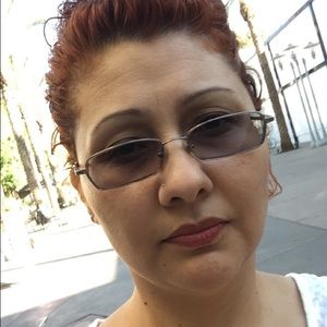 Meet your Posher, Alicia