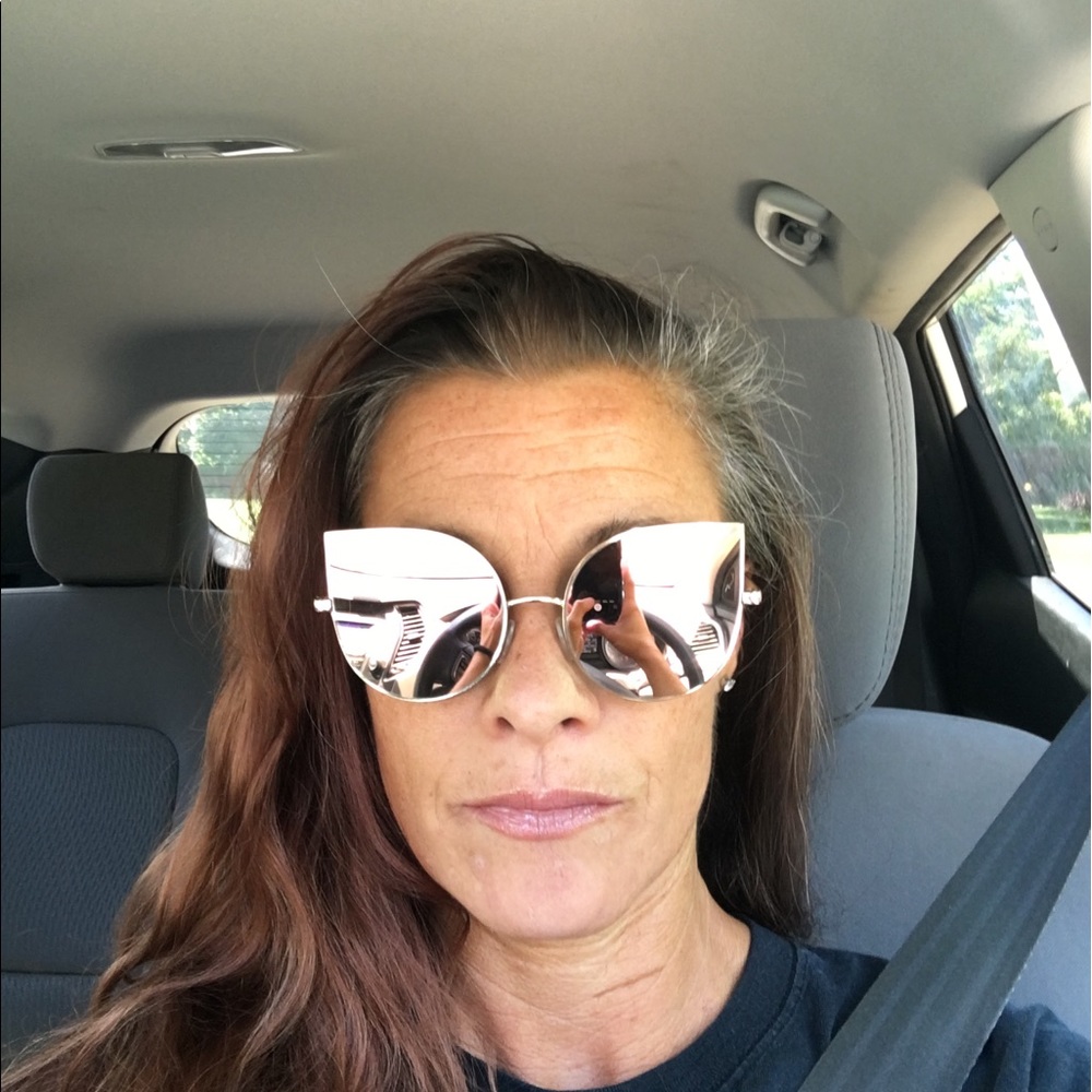 Meet your Posher, Heather