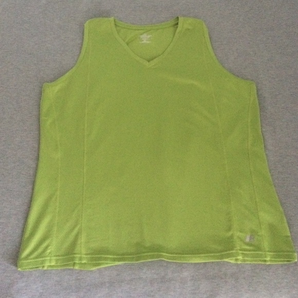 Green sleeveless workout shirt- Russell Athletics