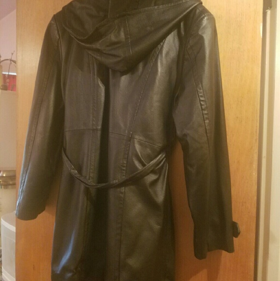 Leather jacket - Picture 2 of 2