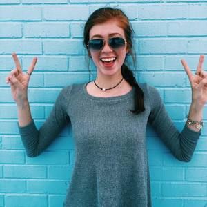 Meet your Posher, Claudia