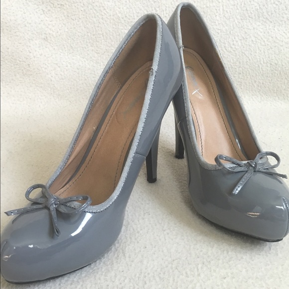 Classy grey heels