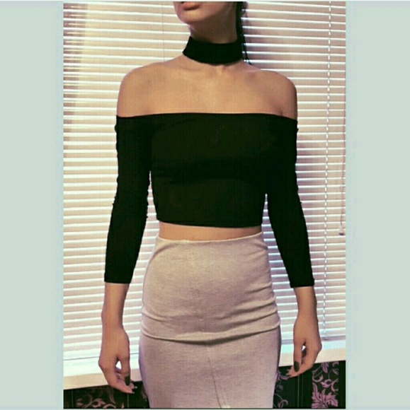 Choker collar crop top - Picture 2 of 4