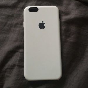 White Apple iPhone 6/6s Case!