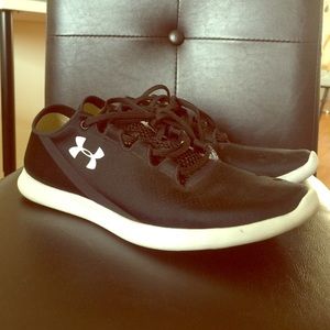 Under Armour SPEEDFORM lightweight sneakers Size 8