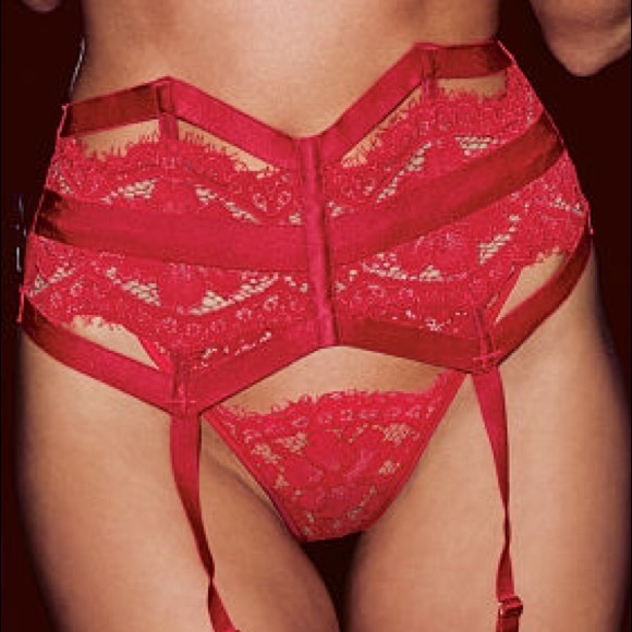 VS bra and garter lingerie SOLD - Picture 4 of 4