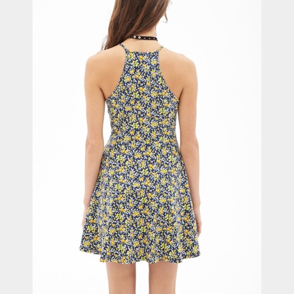 ⚡️LAST CALL⚡️Garden party skater dress - F21 - Picture 2 of 4