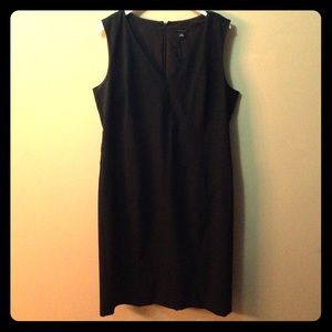 Ann Taylor ALL-SEASON STRETCH V-NECK SHEATH DRESS