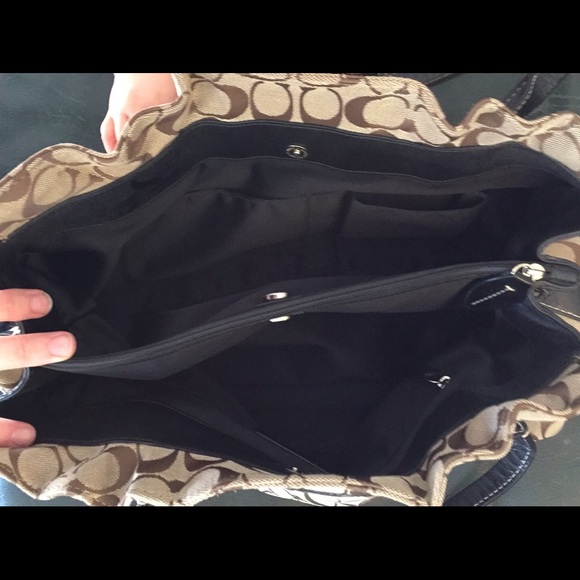 🔥Authentic Coach Purse🔥 - Picture 2 of 4