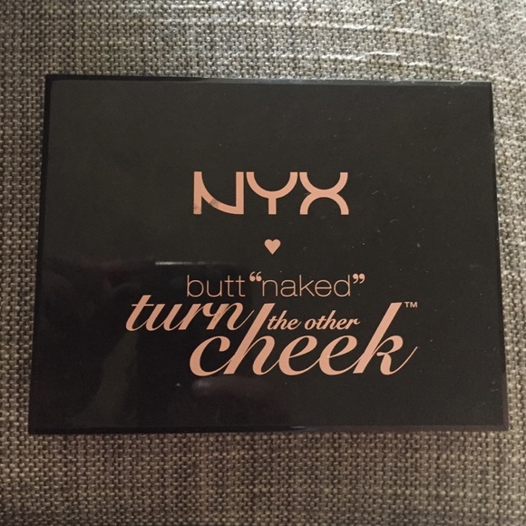 NYX butt "naked" turn the other cheek palette.