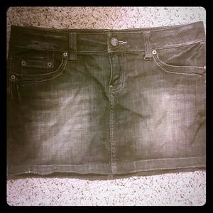 American Eagle black jean skirt
