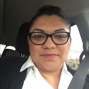 Meet your Posher, Vicky