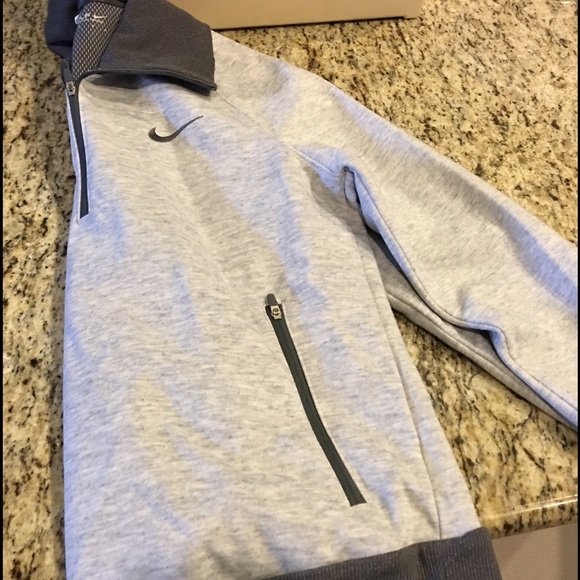 Nike women's golf jacket - Picture 1 of 1