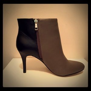 Ann Taylor boots