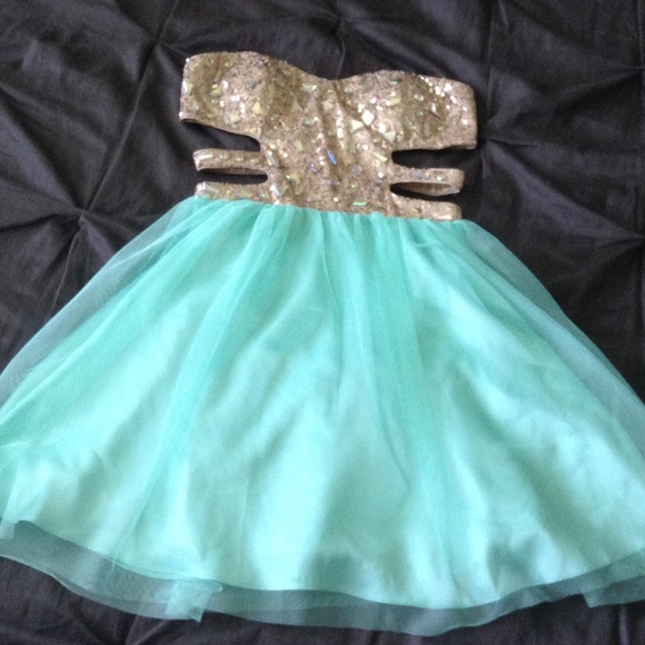 Prom dress size 5/6 - Picture 1 of 1