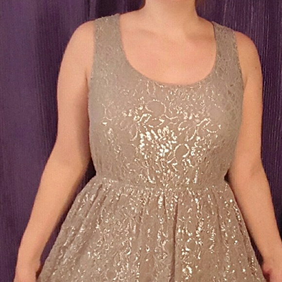 Silver metallic lace dress - Picture 1 of 3