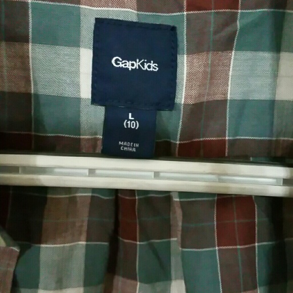 Shirt - Picture 3 of 4