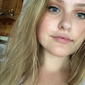 Meet your Posher, Kaitlyn