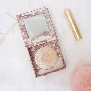 💄Urban Decay Highlighter💄