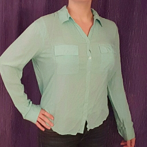 Like-new Aeropostale Blouse - Picture 2 of 2