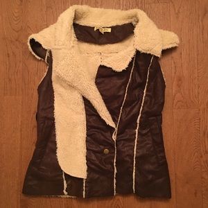 Super soft  brown vest with hood
