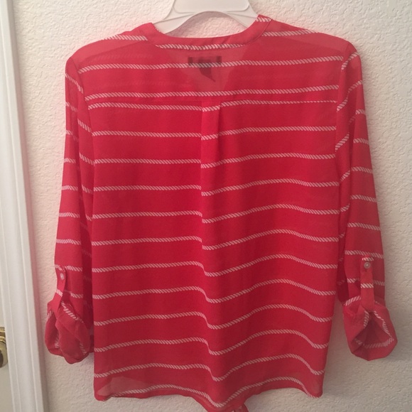 GAP top - Picture 3 of 4