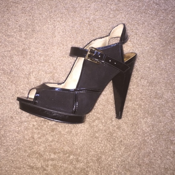 Michael Kors pumps - Picture 2 of 2
