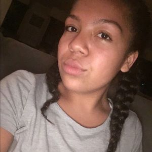 Meet your Posher, Jasmine