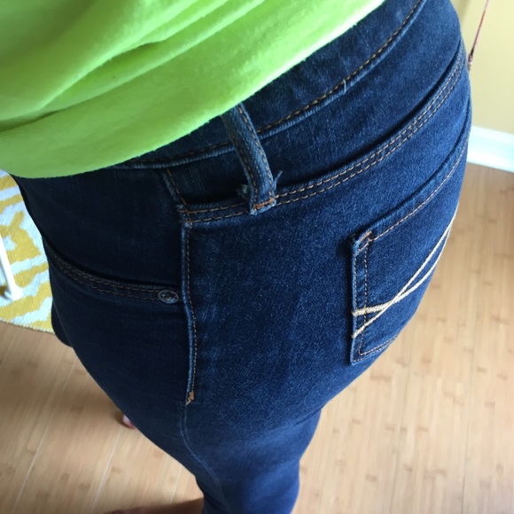 Abercrombie and Fitch skinny jeans:)