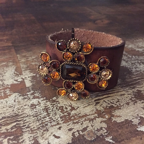Leather cuff