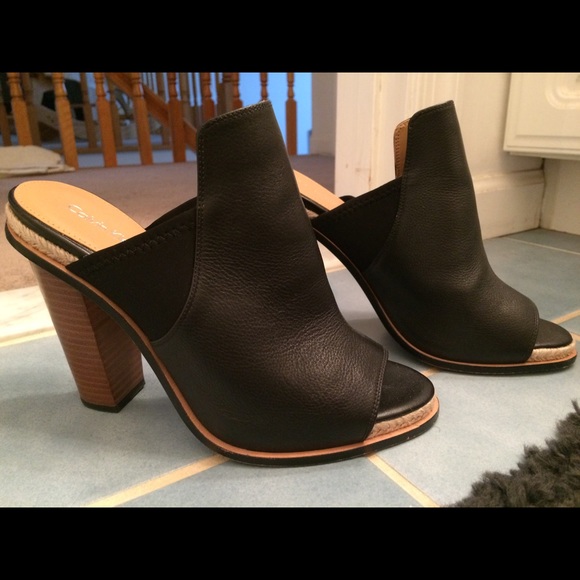 Calvin Klein Sandal Pumps