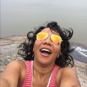 Meet your Posher, Rae