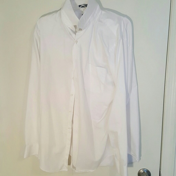 White dress shirt
