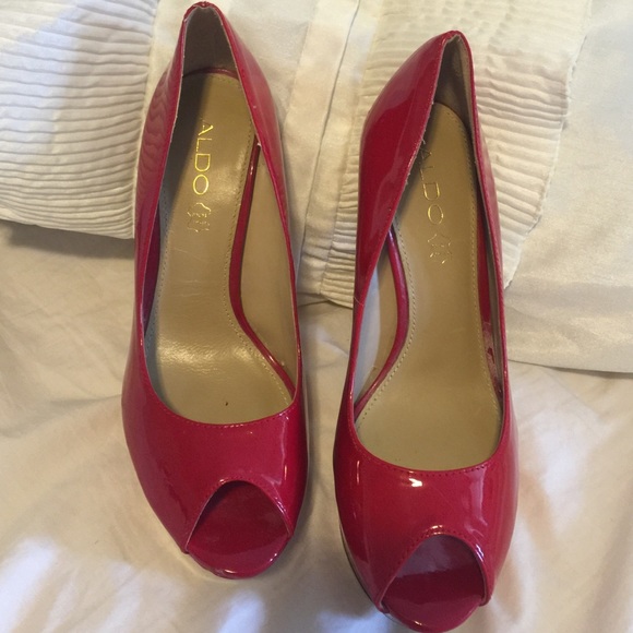 Red Aldo pumps