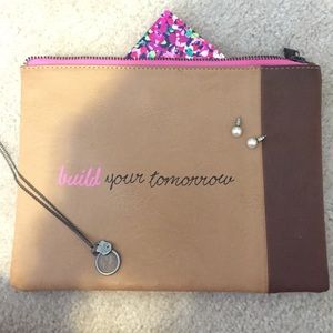 TOMS clutch|| FINAL PRICE