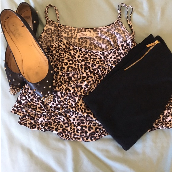 🎉I ACCEPT OFFERS 🎉Leopard Print Top